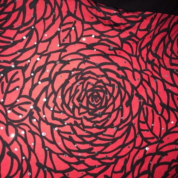 Women’s red Venezia blouse. Size 22/24. - Picture 3 of 3